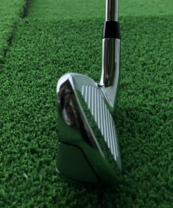 キングF9スピードバックアイアンの断面