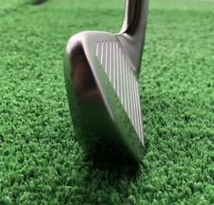 タイトリストT300アイアンの断面