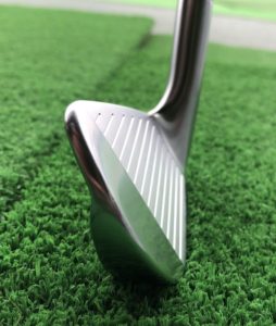 620MBアイアンの断面