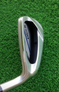 ゼクシオ11アイアンのポケットキャビティ