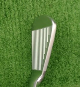 ZX5アイアンを構えると