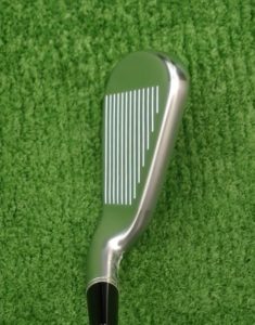 ビッグバーサ アイアンを構えると