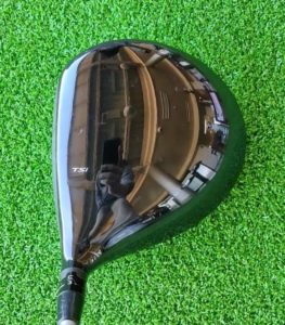 TSI1ドライバーを構えると