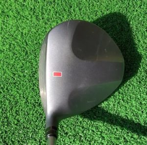 PRGR Carrys Q 3を構えると