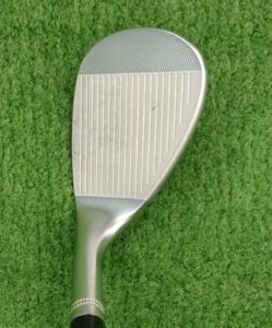 RTX DEEP FORGEDを構えると