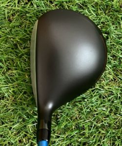 B2フェアウェイウッドのクラウン