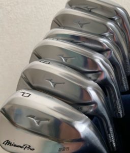 MIZUNO PRO225SET