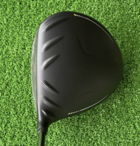 ピン G430SFTドライバーを構えた時のクラウン部分の見え方