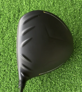 G430MAXドライバーを構えた時のクラウンの見え方