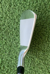 タイトリストT100アイアン(2023)を構えた時のフェースの見え方