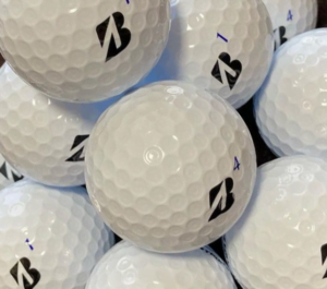 試打に使用した大量の　ツアーB XSボール