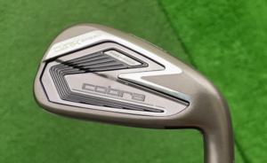 ダークスピード アイアンのバックフェース・デザイン