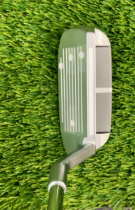 FROGS RUNNING ウェッジを構えた時のフェースの見え方