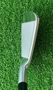 ブリヂストン 241CBアイアンの5番を構えた時のフェースの見え方