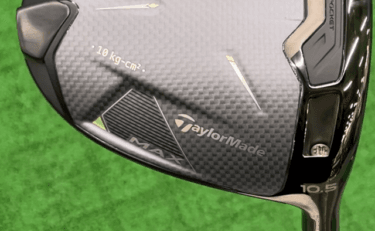 テーラーメイド Qi35MAXドライバーのソールのロゴ