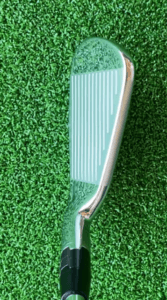 キャロウェイ ELYTEアイアンを構えた時のフェースの見え方