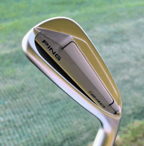 ピン i240アイアンのキャビティの内側