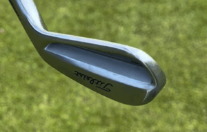 タイトリスト T100 アイアン2025のキャビティ構造