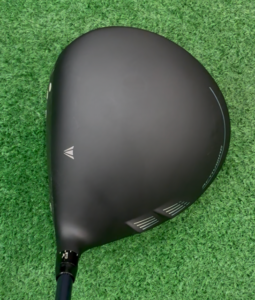 ゼクシオ14+ドライバーを構えた時のクラウンの見え方