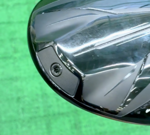 ミズノ JPX ONE SELECT ドライバーのヘッド後方のウエイト