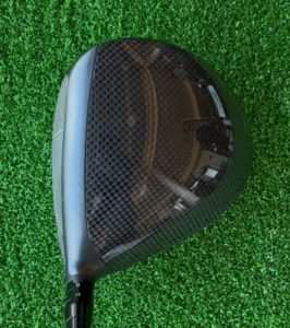 QUANTUM トリプルダイヤモンド MAX ドライバーを構えた時のフェースの見え方