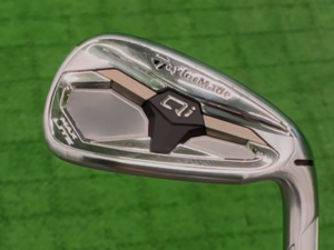 テーラーメイド Qi MAX LITE iron 2026 の外観